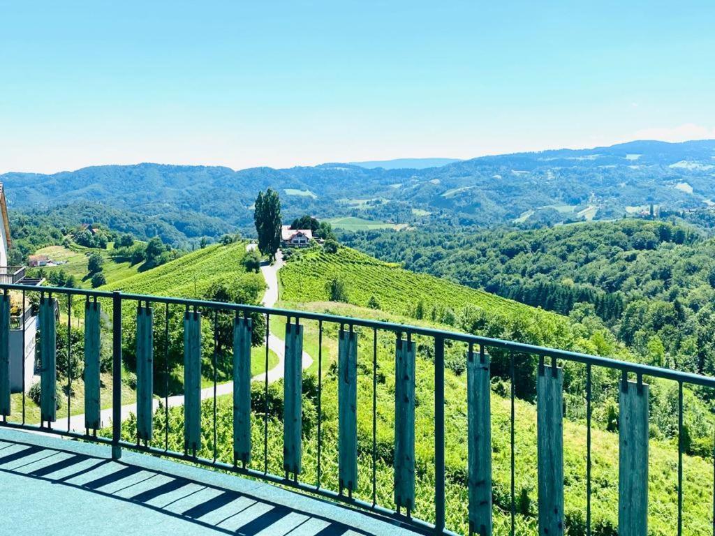 Weinberg Apartment Leutschach Dış mekan fotoğraf